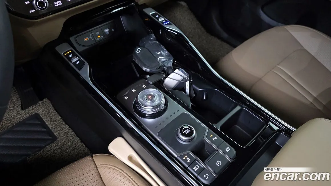 Kia Sorento — фото 9