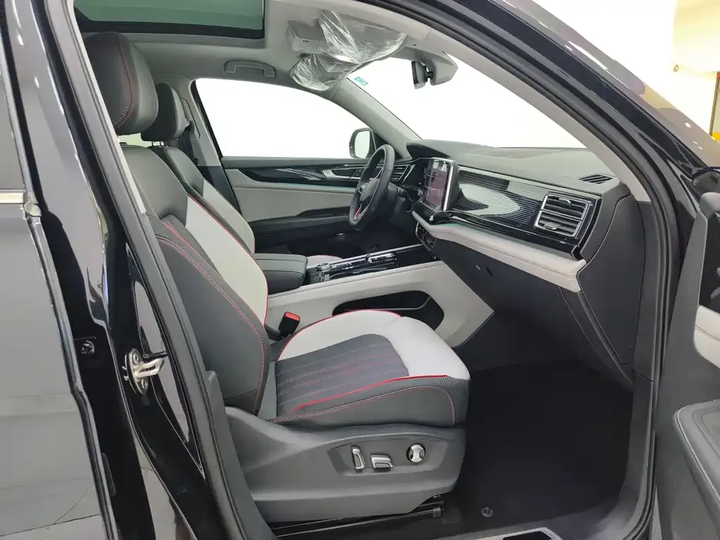 Volkswagen Teramont 2023 из CN, фото 10