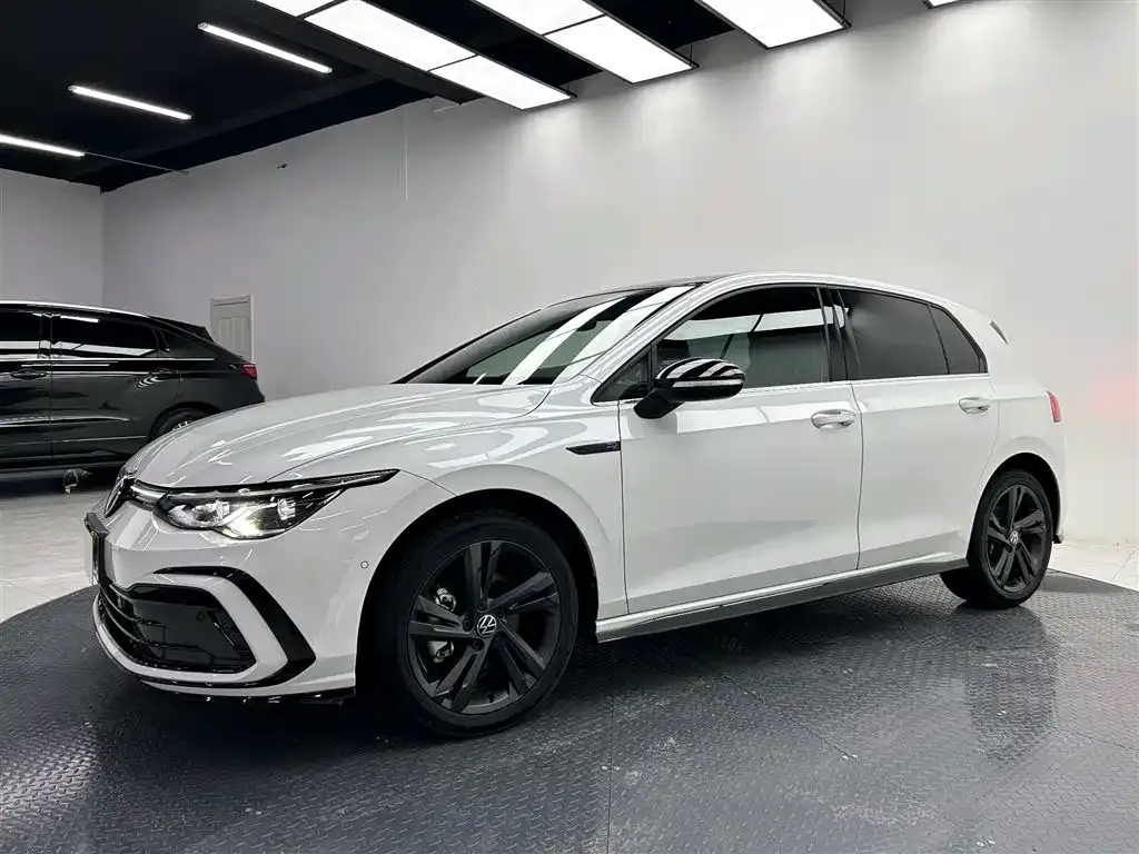 Volkswagen Golf 2022 из CN, фото 1