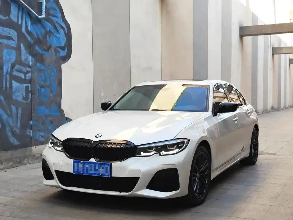BMW 3 Series 2021 из CN, фото 1