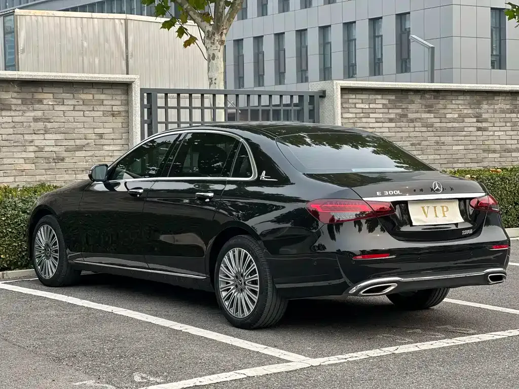 Mercedes-Benz E-Class 2023 из CN, фото 6
