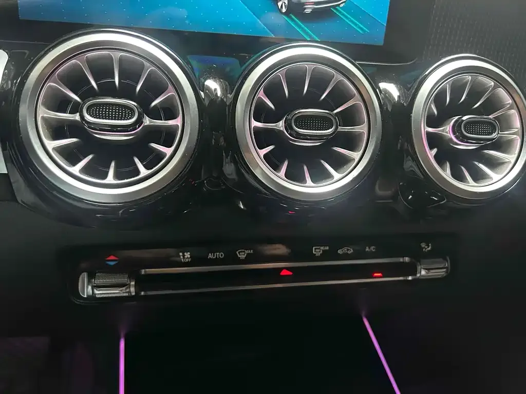 Mercedes-Benz GLB 2022 из CN, фото 10