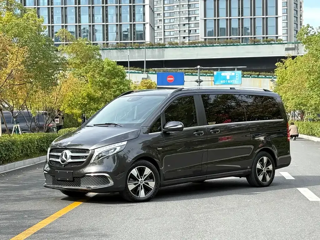 Mercedes-Benz V-Class 2022 из CN, фото 1