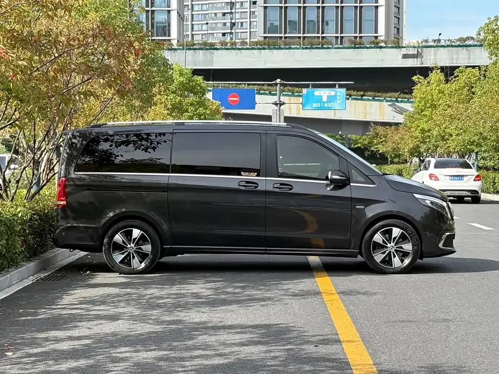 Mercedes-Benz V-Class 2022 из CN, фото 7