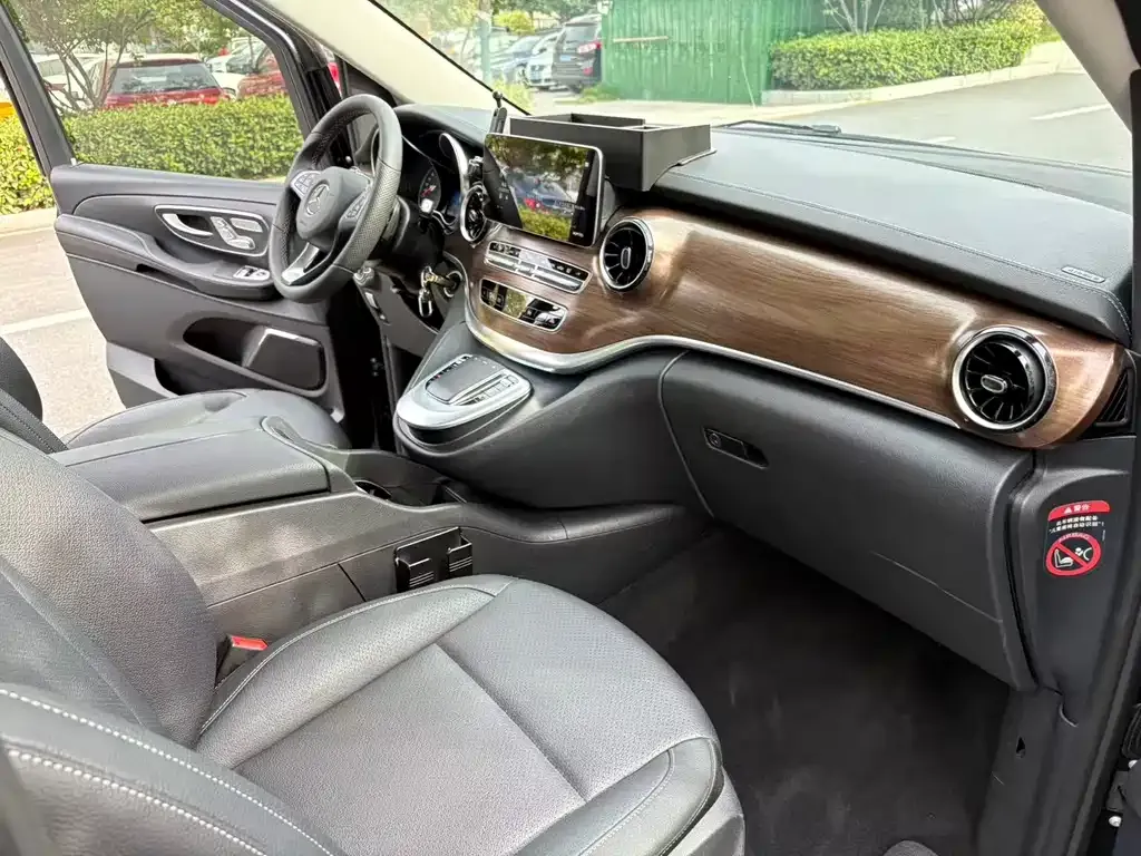 Mercedes-Benz V-Class 2022 из CN, фото 9