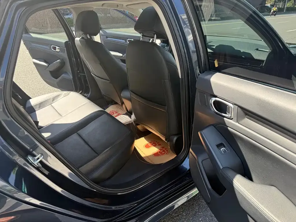 Honda Civic — фото 8