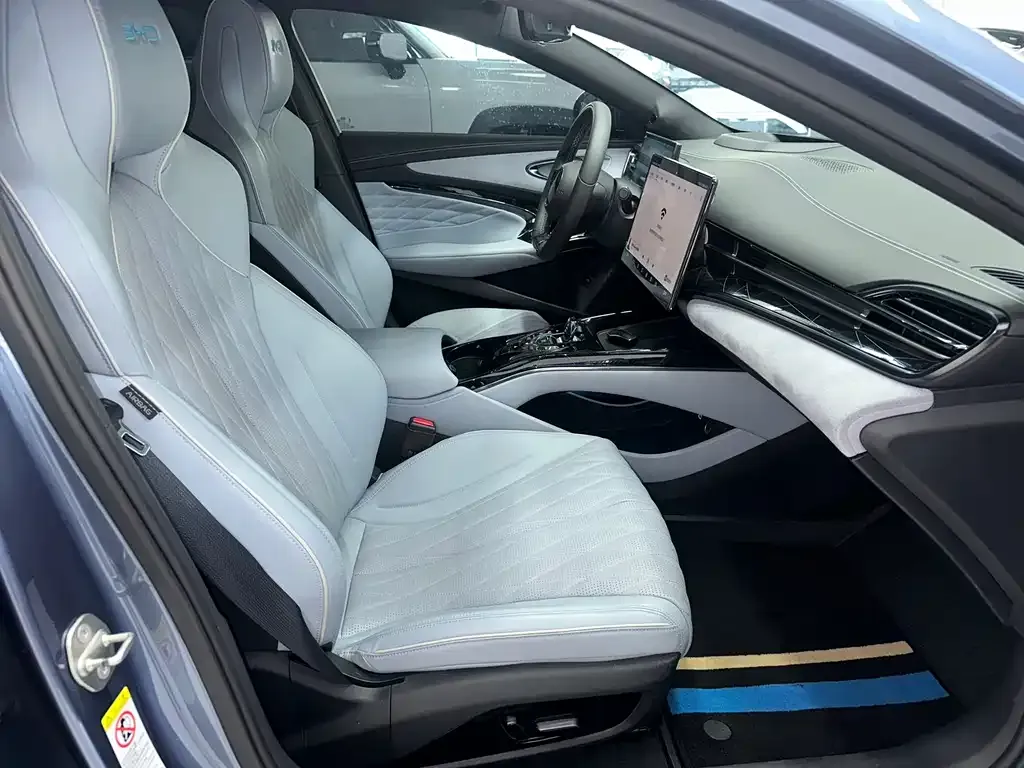 BYD Seal — фото 9