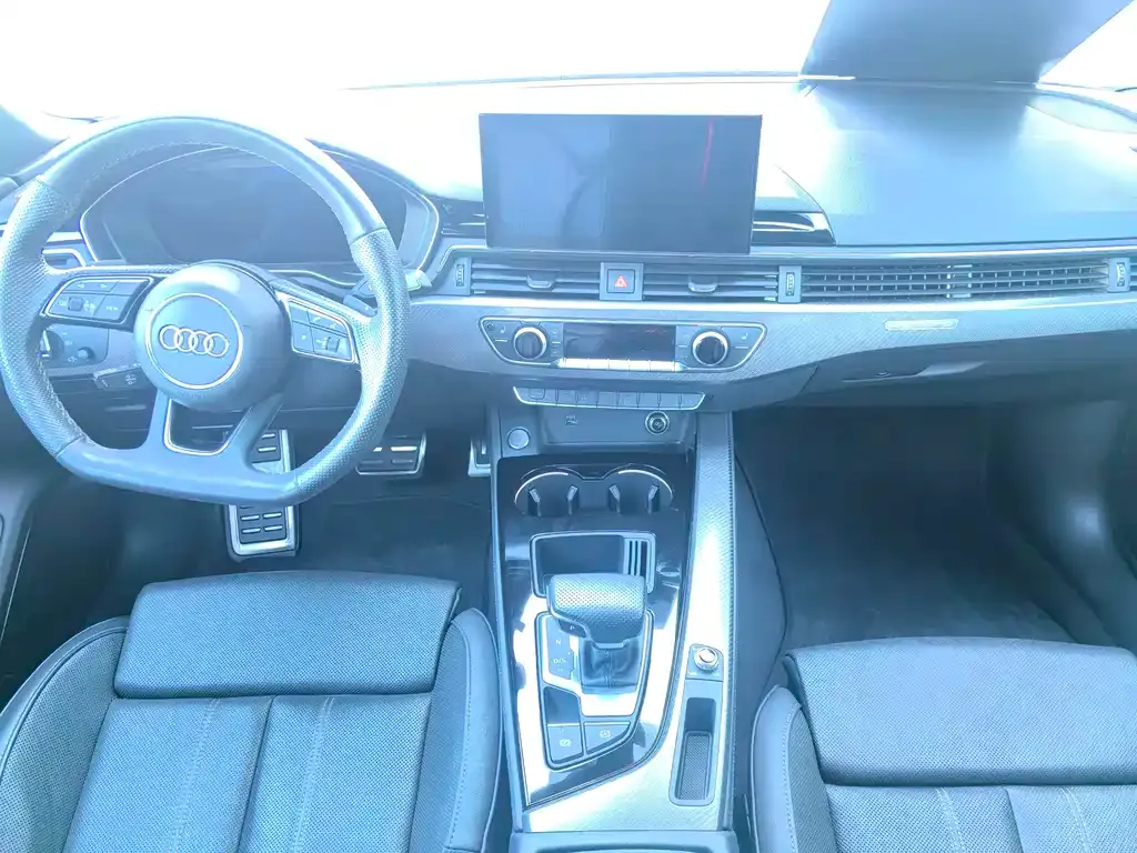 Audi A4L 2024 из CN, фото 5
