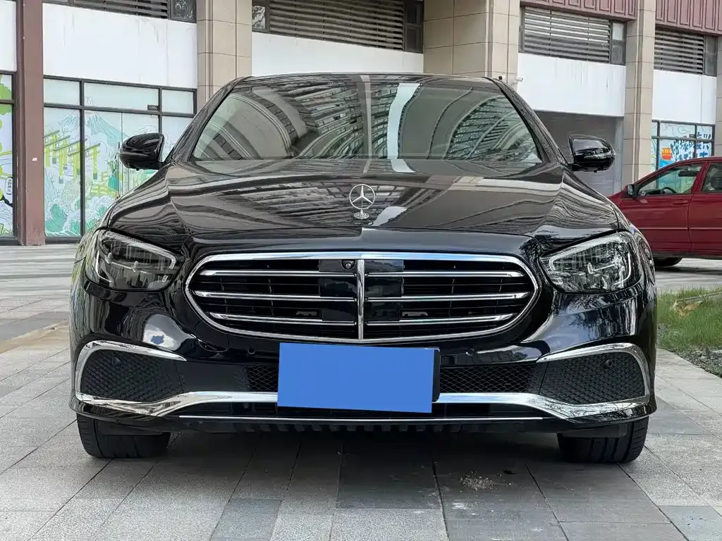 Mercedes-Benz E-Class 2023 из CN, фото 2