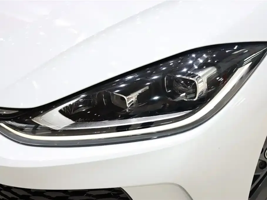 Volkswagen Lamando 2024 из CN, фото 7