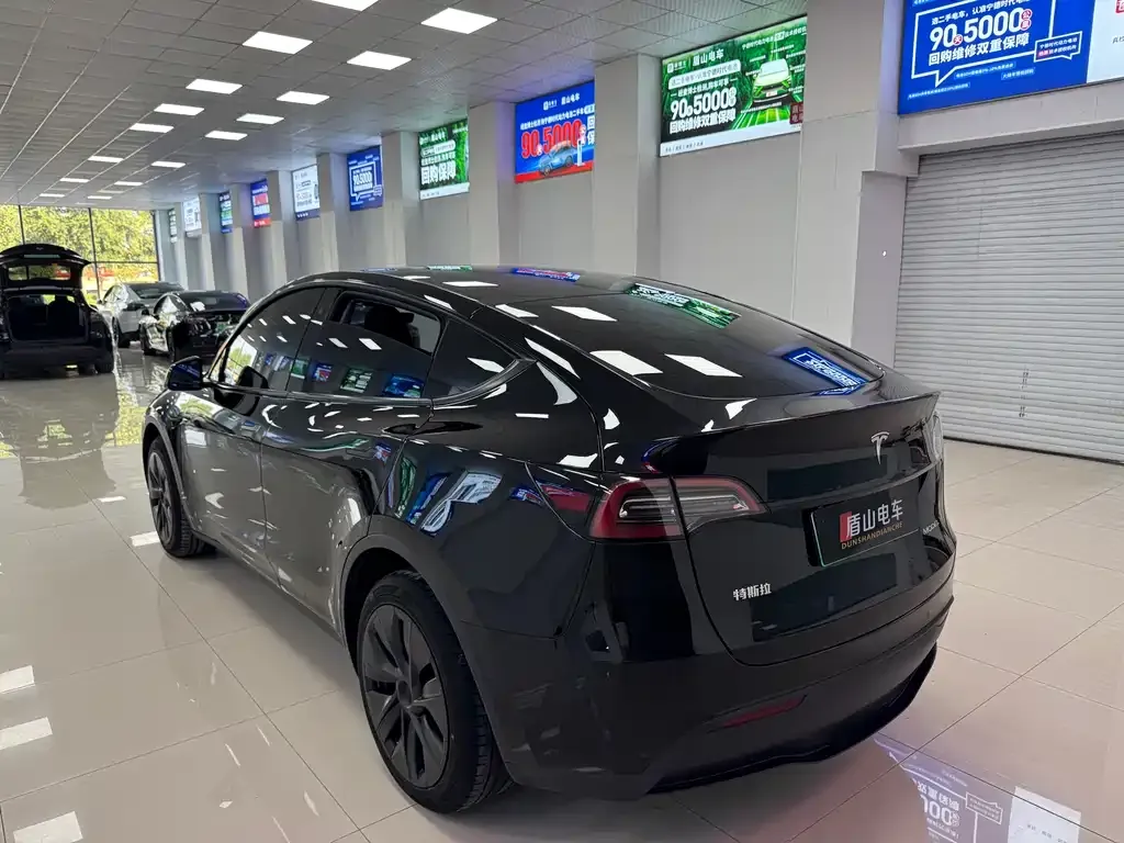 Tesla Model Y 2023 из CN, фото 4