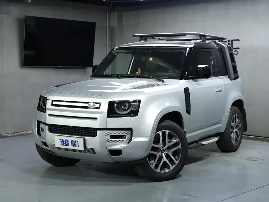 Land Rover Defender — фото 1