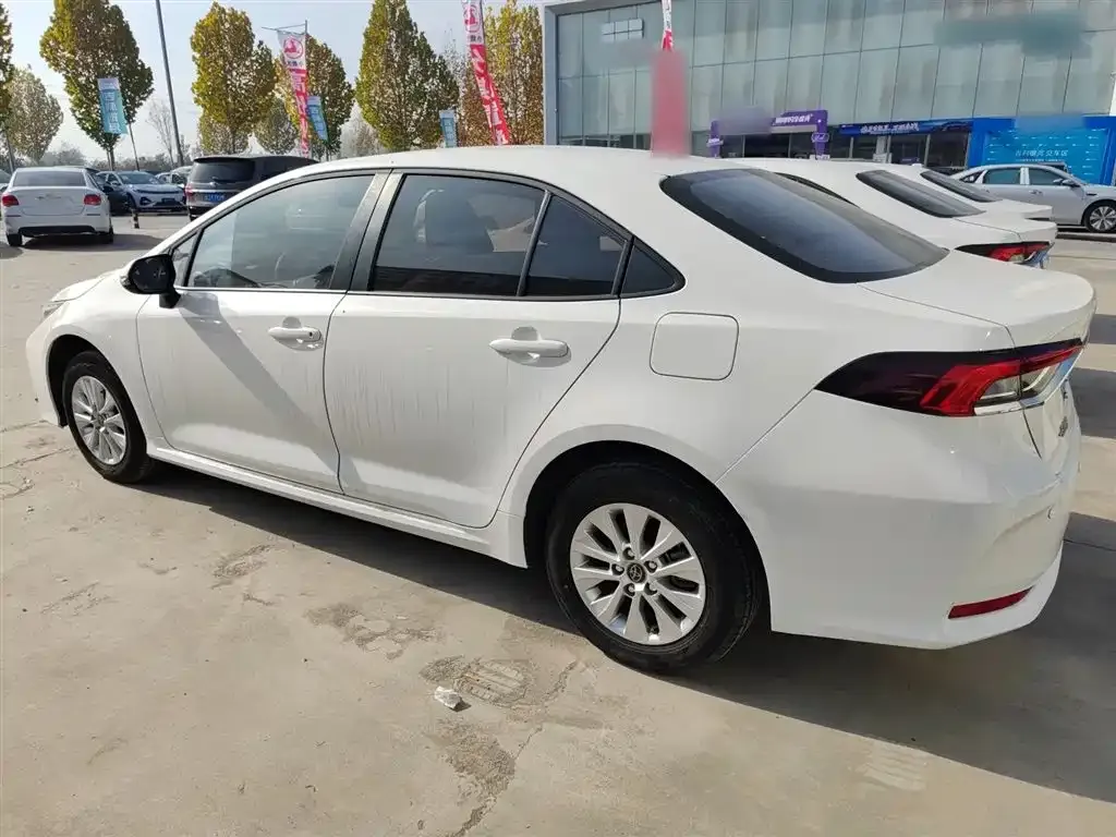 Toyota Corolla 2024 из CN, фото 5