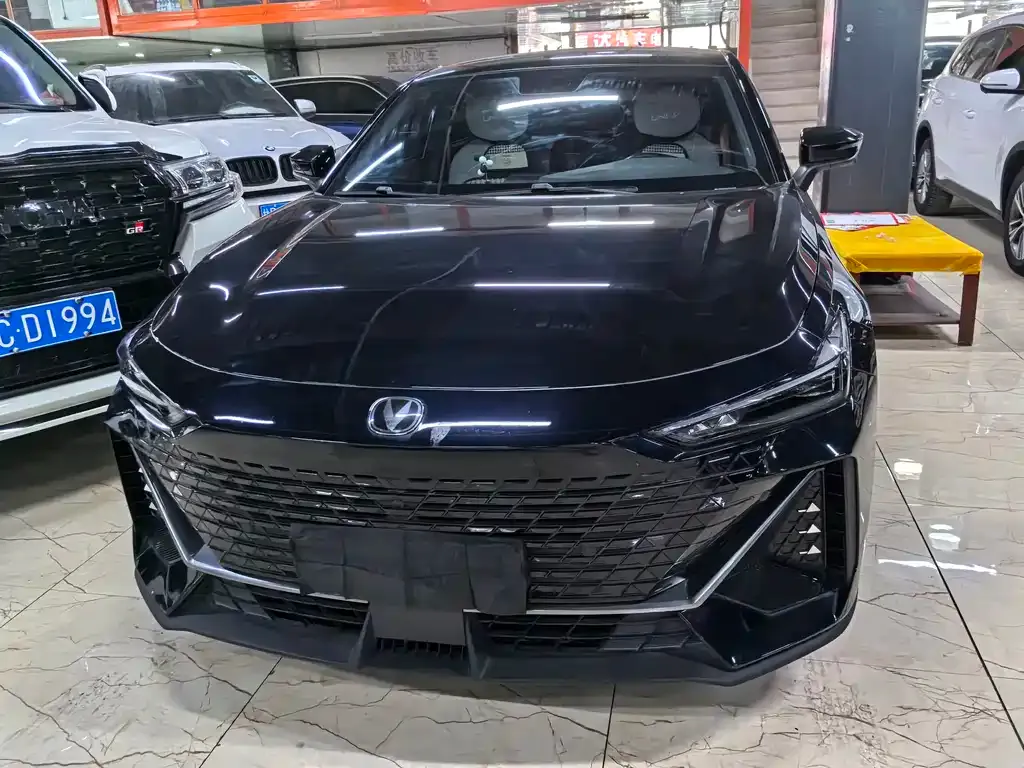 Changan UNI-V 2023 из CN, фото 2