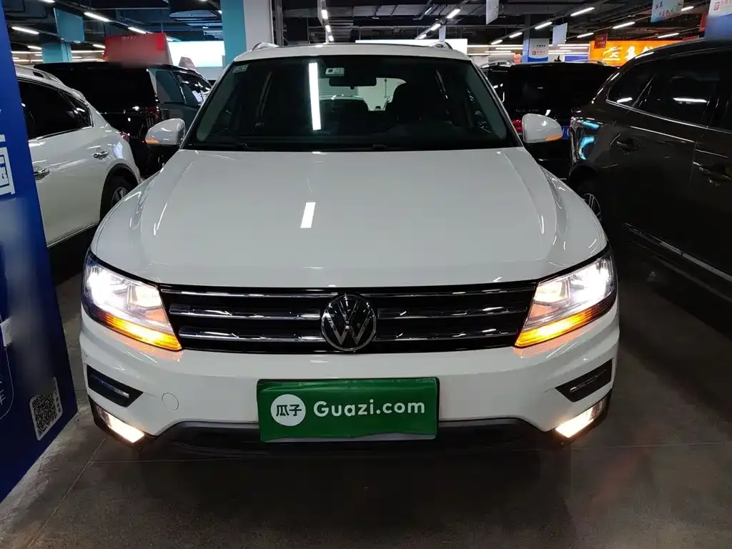 Volkswagen Tiguan L 2021 из CN, фото 3