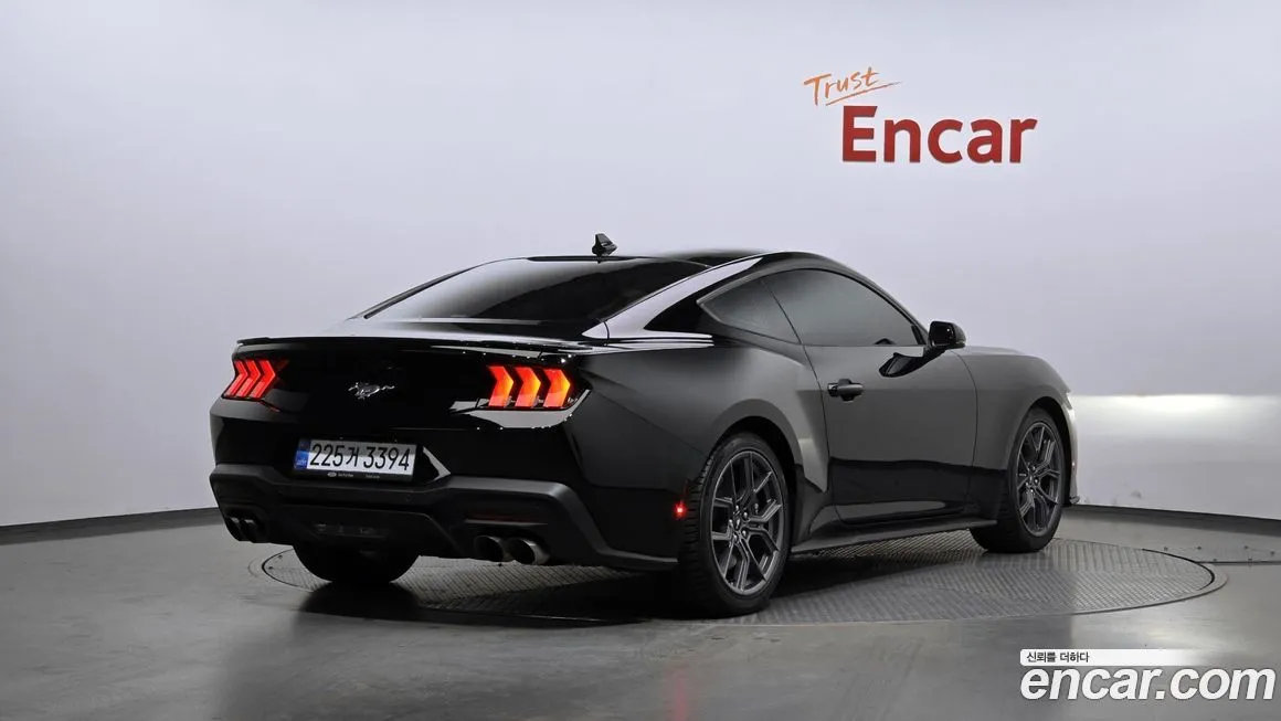 Ford Mustang 2024 из KR, фото 2
