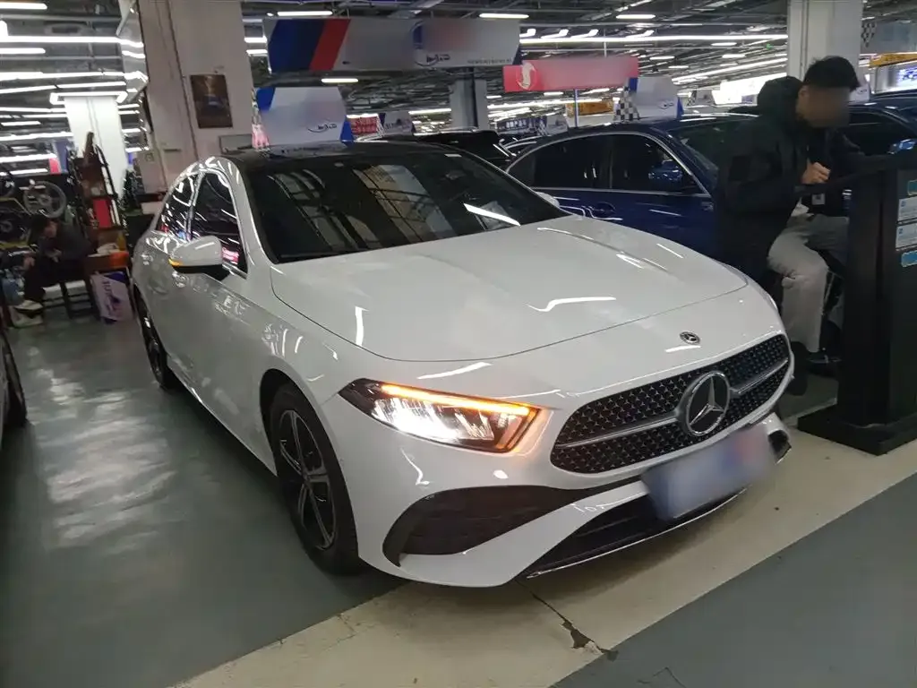 Mercedes-Benz A-Class 2023 из CN, фото 4