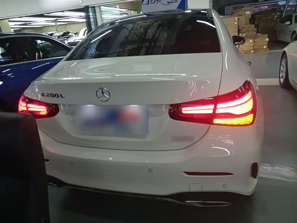 Mercedes-Benz A-Class 2023 из CN, фото 6