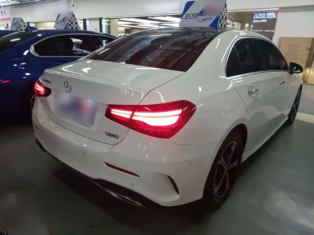 Mercedes-Benz A-Class 2023 из CN, фото 7