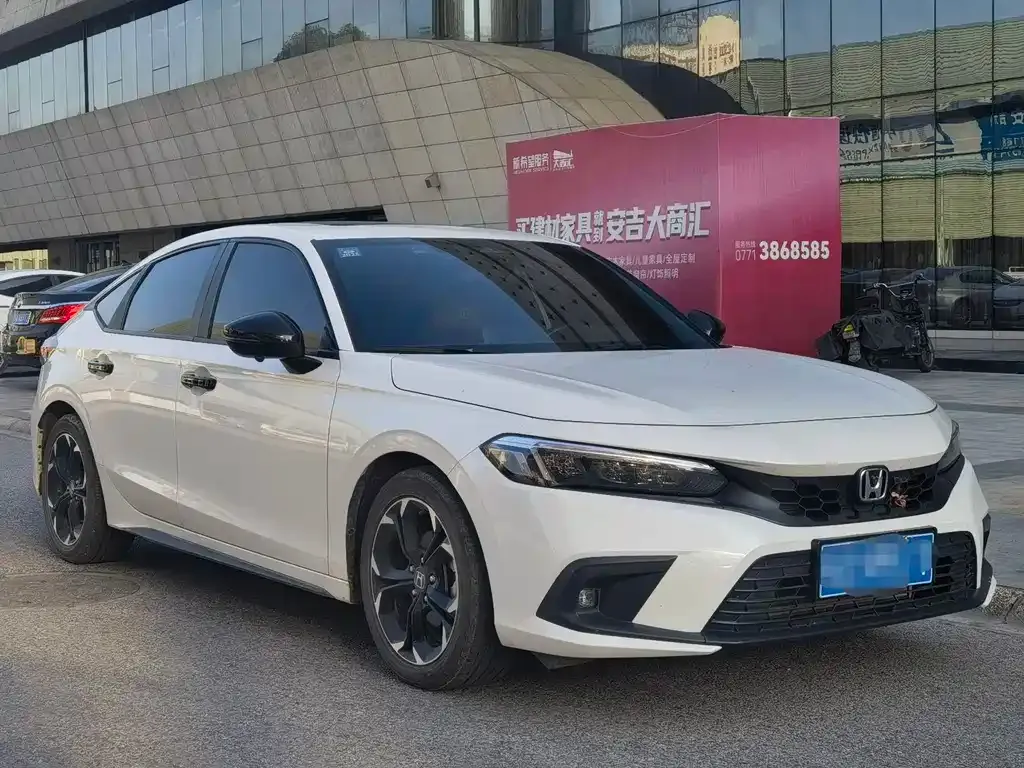 Honda Civic 2023 из CN, фото 2