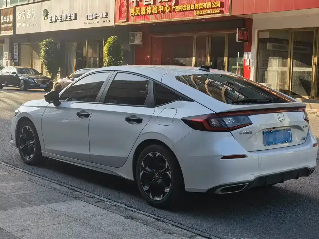Honda Civic 2023 из CN, фото 3