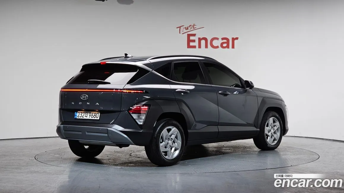 Hyundai Kona — фото 2