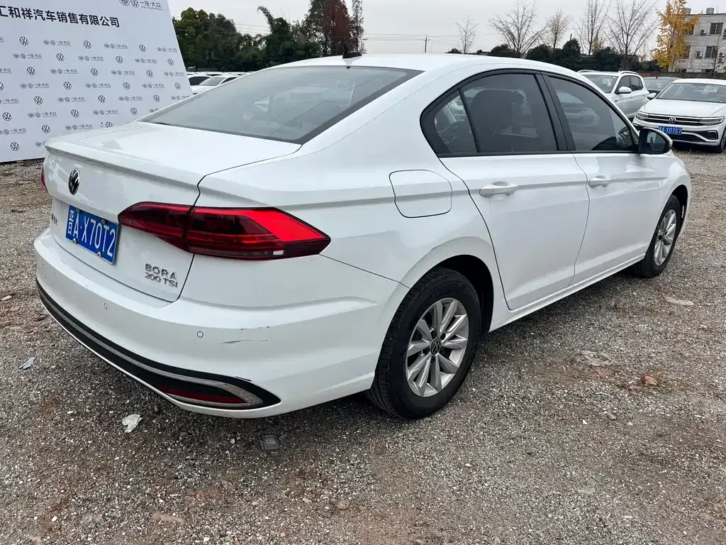 Volkswagen Bora 2024 из CN, фото 3