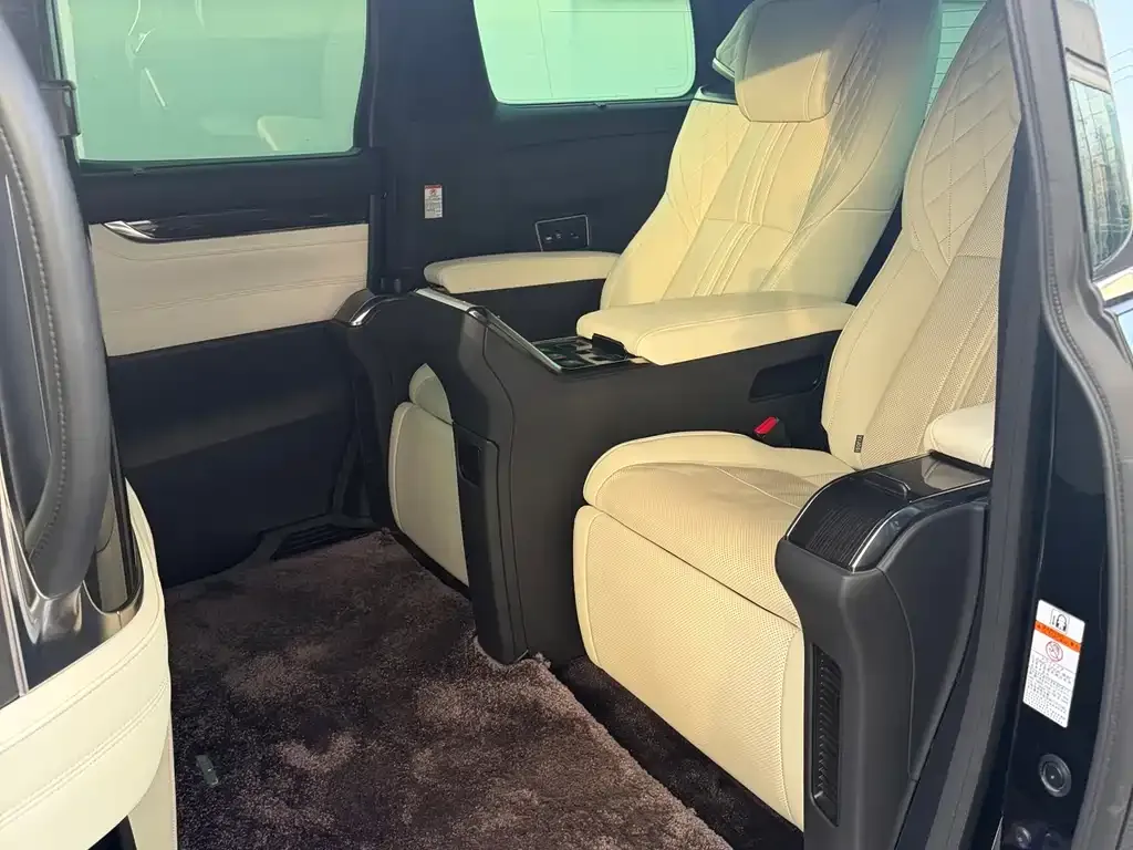 Lexus LM 2022 из CN, фото 3
