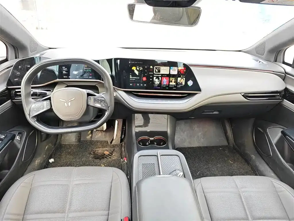 Hongqi EH7 2024 из CN, фото 10