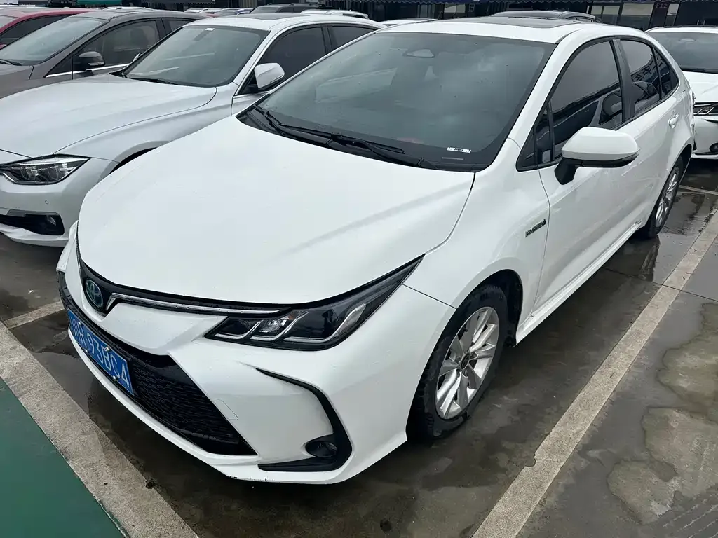Toyota Corolla 2024 из CN, фото 1