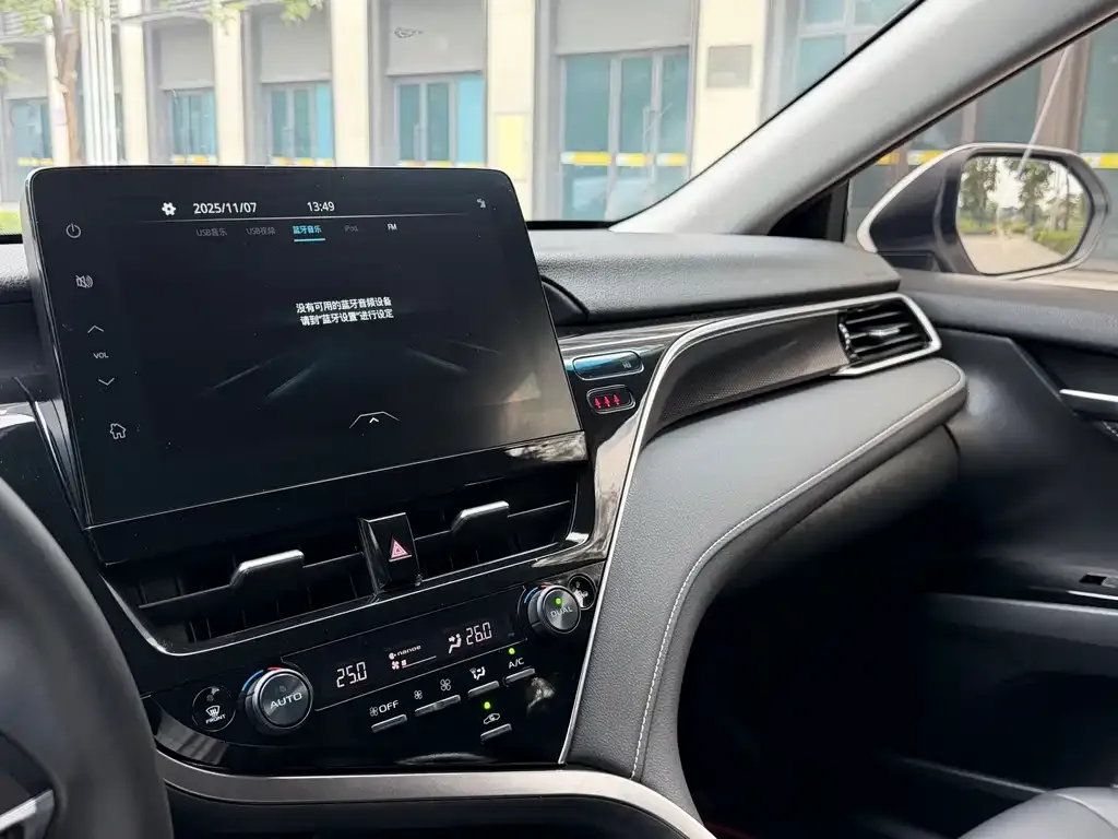 Toyota Camry 2023 из CN, фото 9