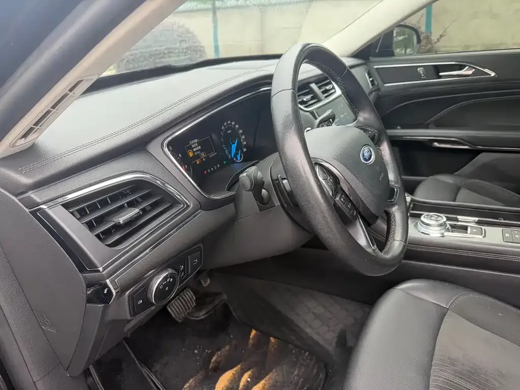 Ford Taurus 2021 из CN, фото 6