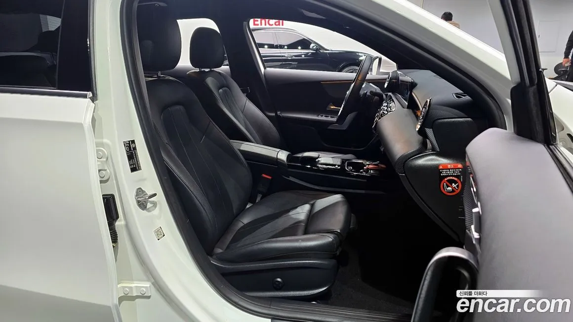 Mercedes-Benz A-Class — фото 10