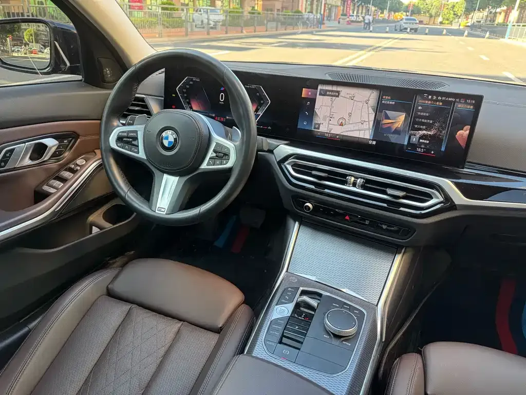 BMW 3 Series 2023 из CN, фото 7