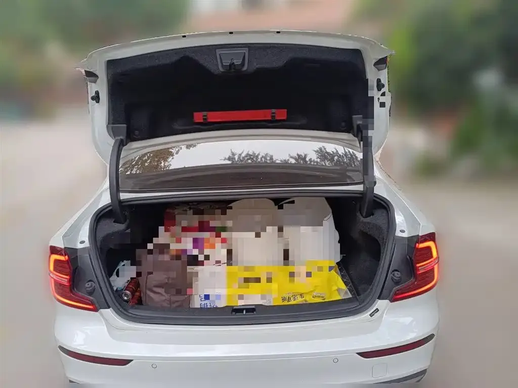 Volvo S60 2022 из CN, фото 10
