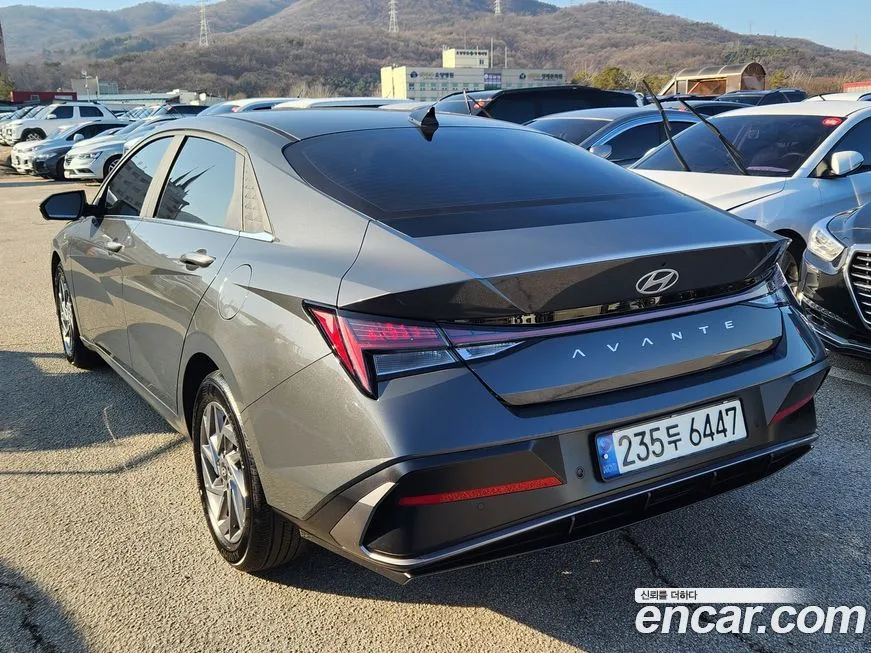 Hyundai AVANTE — фото 4