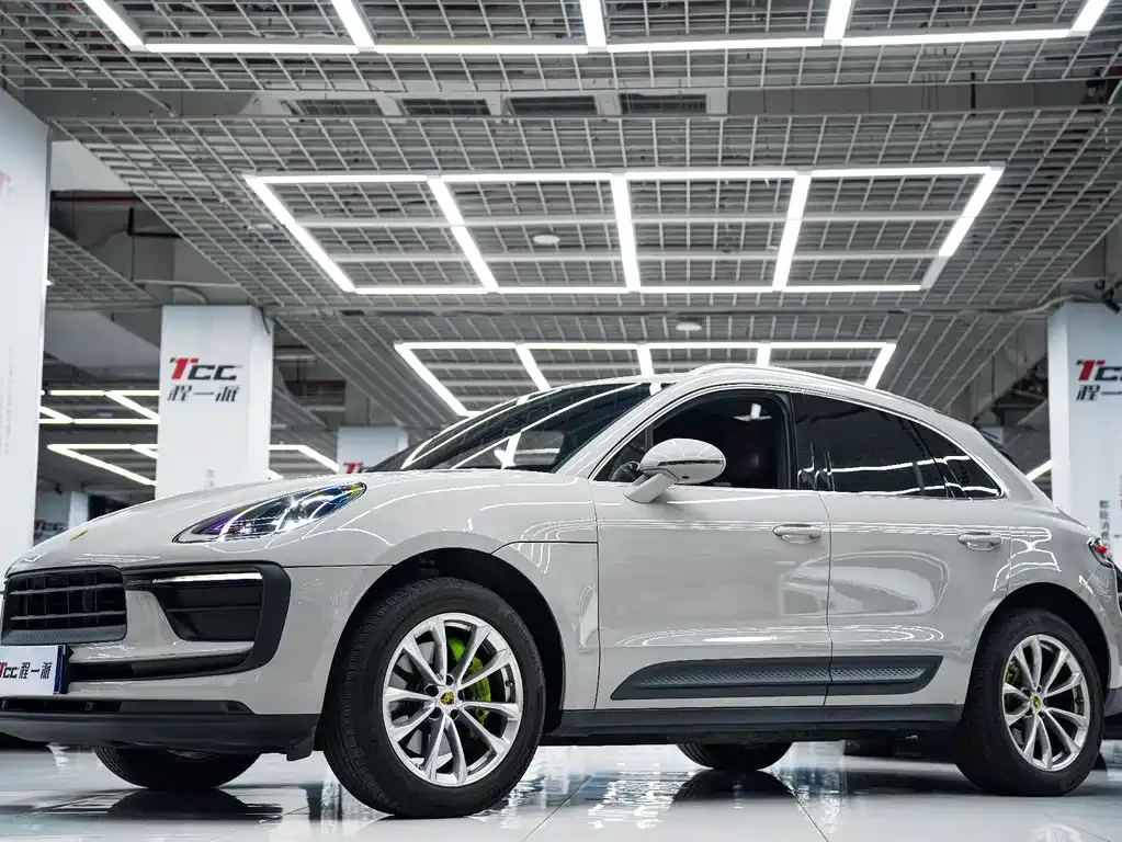 Porsche Macan — фото 1