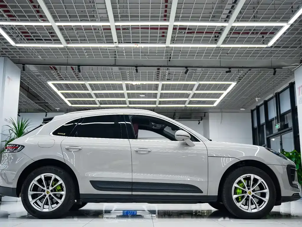 Porsche Macan — фото 5