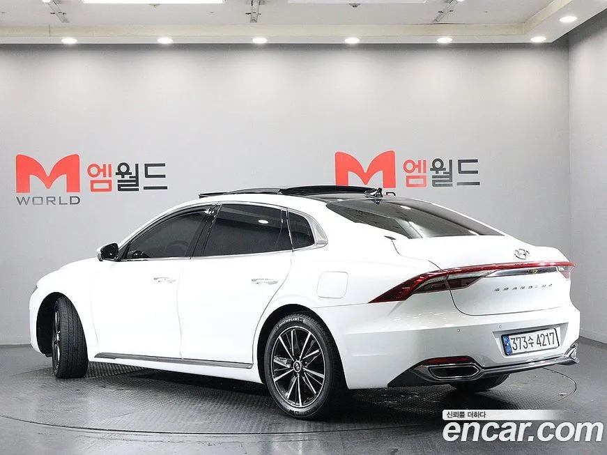 Hyundai Grandeur 2023 из KR, фото 4
