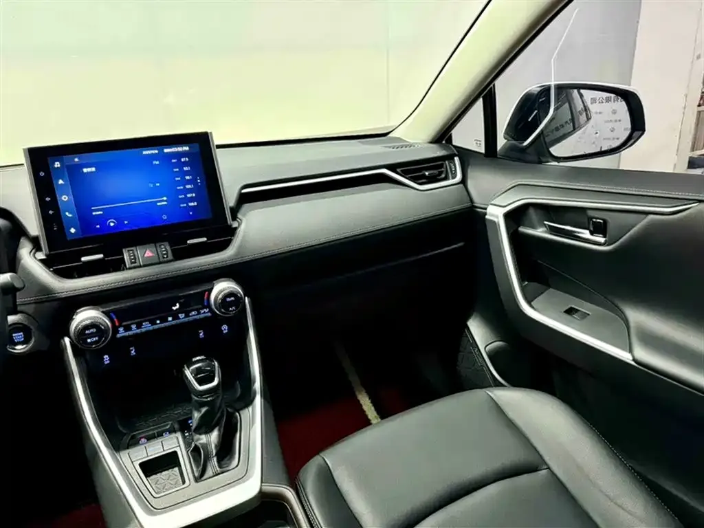 Toyota RAV4 2022 из CN, фото 5