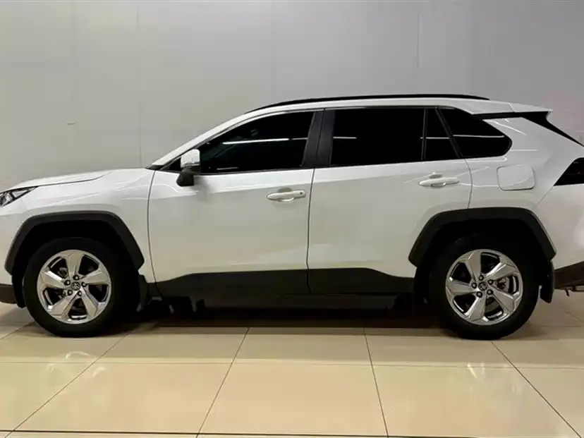 Toyota RAV4 2022 из CN, фото 9