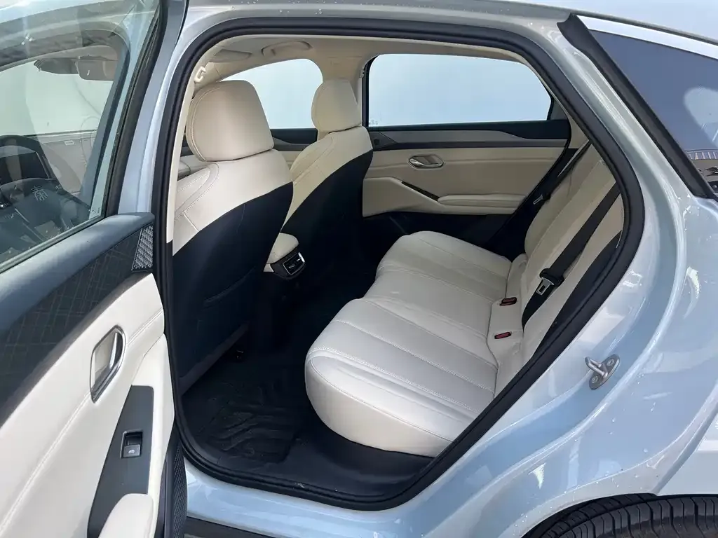 BYD Qin L 2025 из CN, фото 8