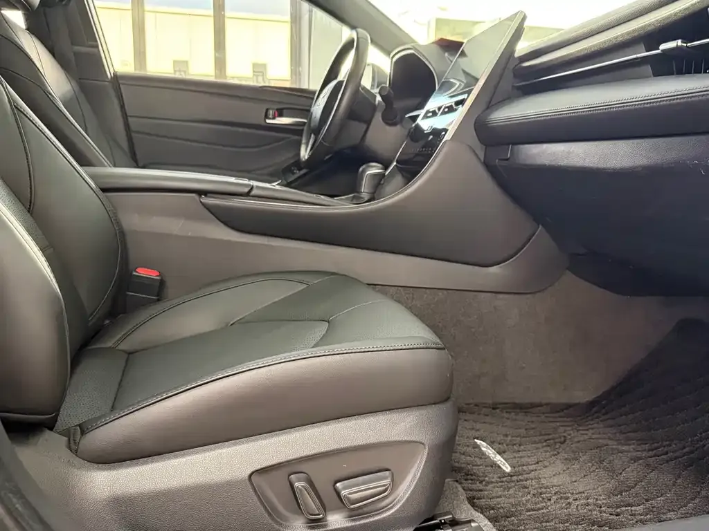 Toyota Avalon 2022 из CN, фото 10