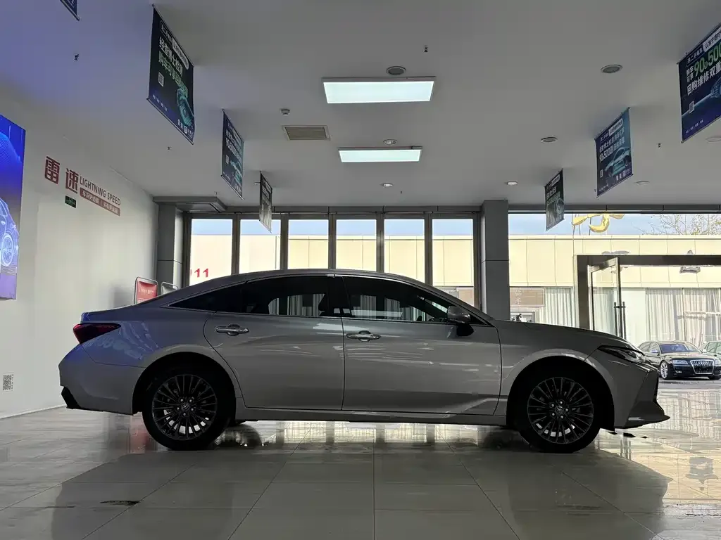 Toyota Avalon 2022 из CN, фото 3