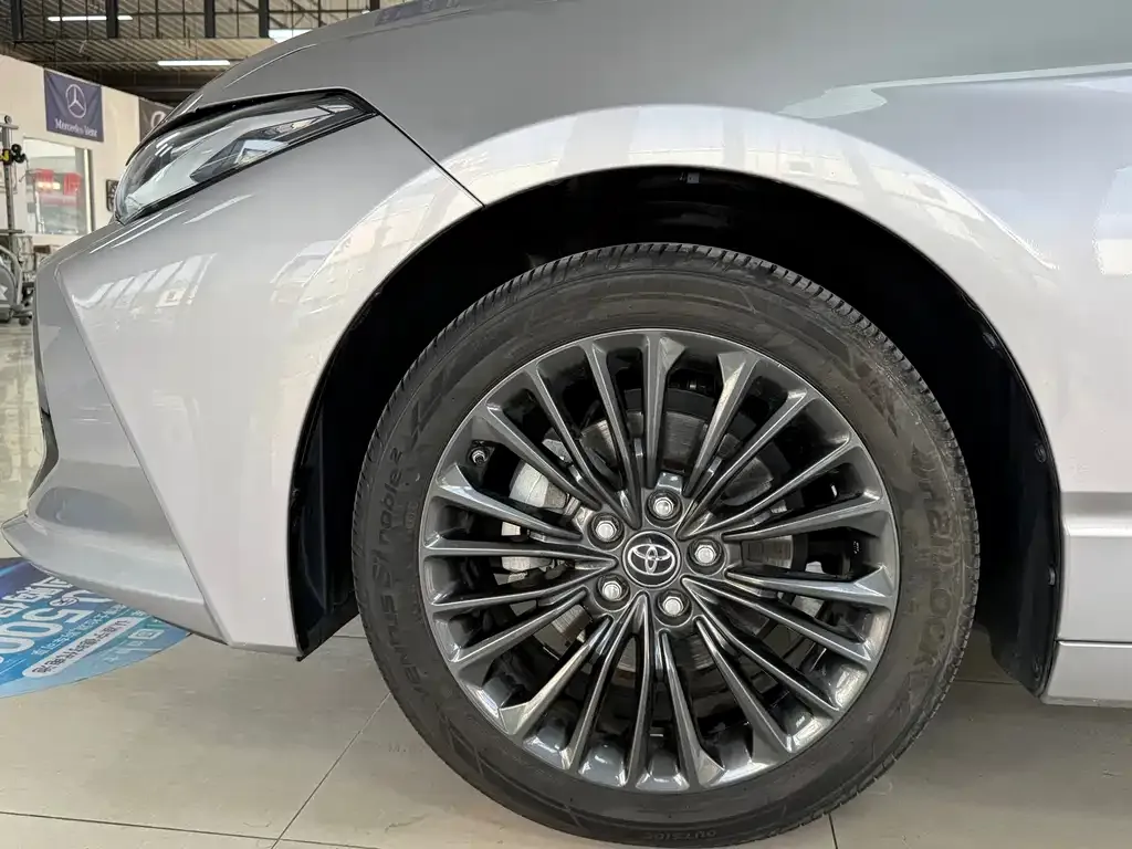 Toyota Avalon 2022 из CN, фото 6