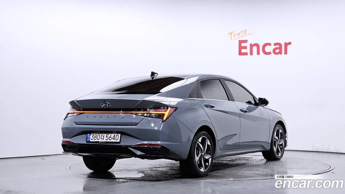 Hyundai AVANTE — фото 2