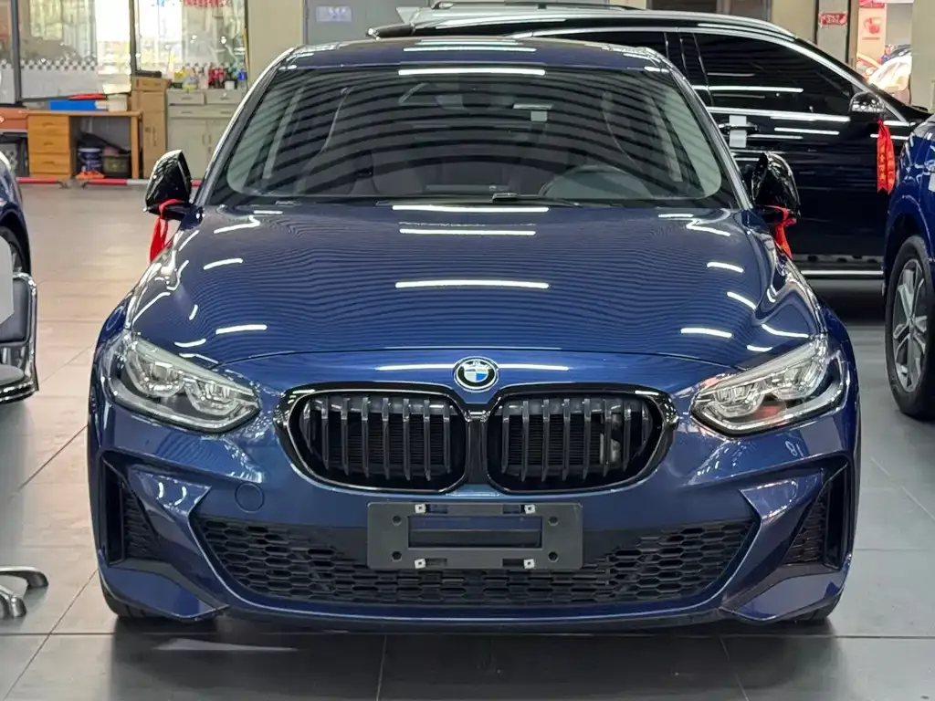 BMW 1 Series 2021 из CN, фото 2