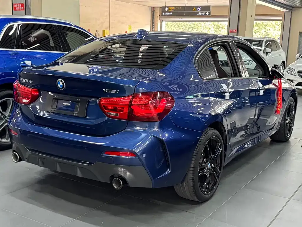 BMW 1 Series 2021 из CN, фото 4