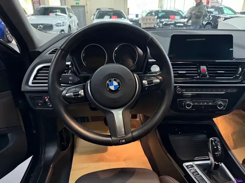 BMW 1 Series 2021 из CN, фото 9