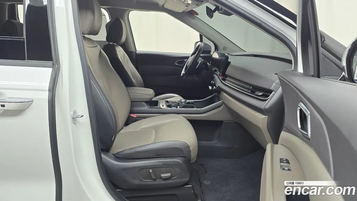 Kia Carnival — фото 10